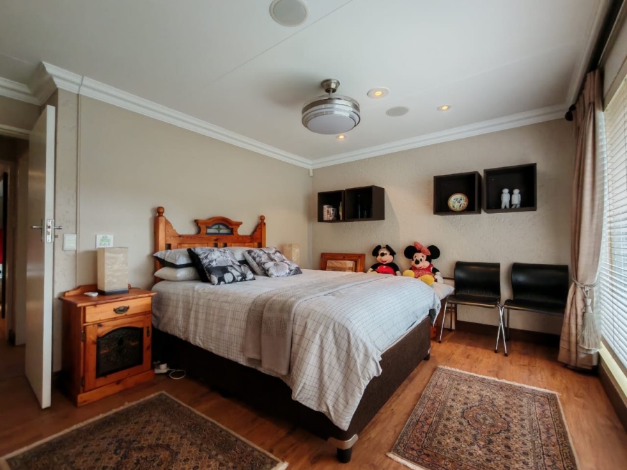 3 Bedroom Property for Sale in Three Rivers Gauteng