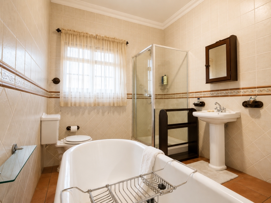 3 Bedroom Property for Sale in Three Rivers Gauteng