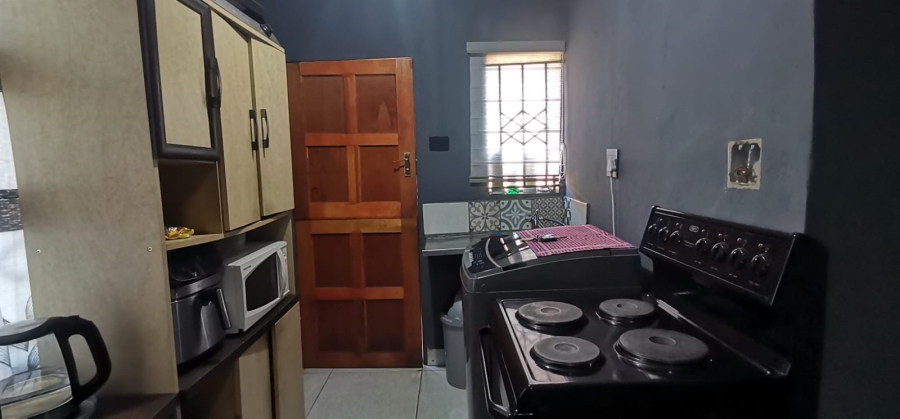 2 Bedroom Property for Sale in Golden Gardens Gauteng