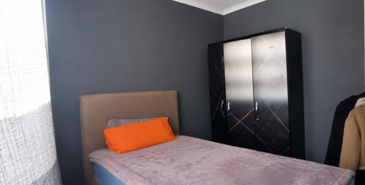 2 Bedroom Property for Sale in Golden Gardens Gauteng