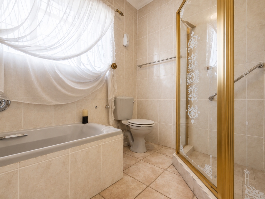 3 Bedroom Property for Sale in Three Rivers Gauteng