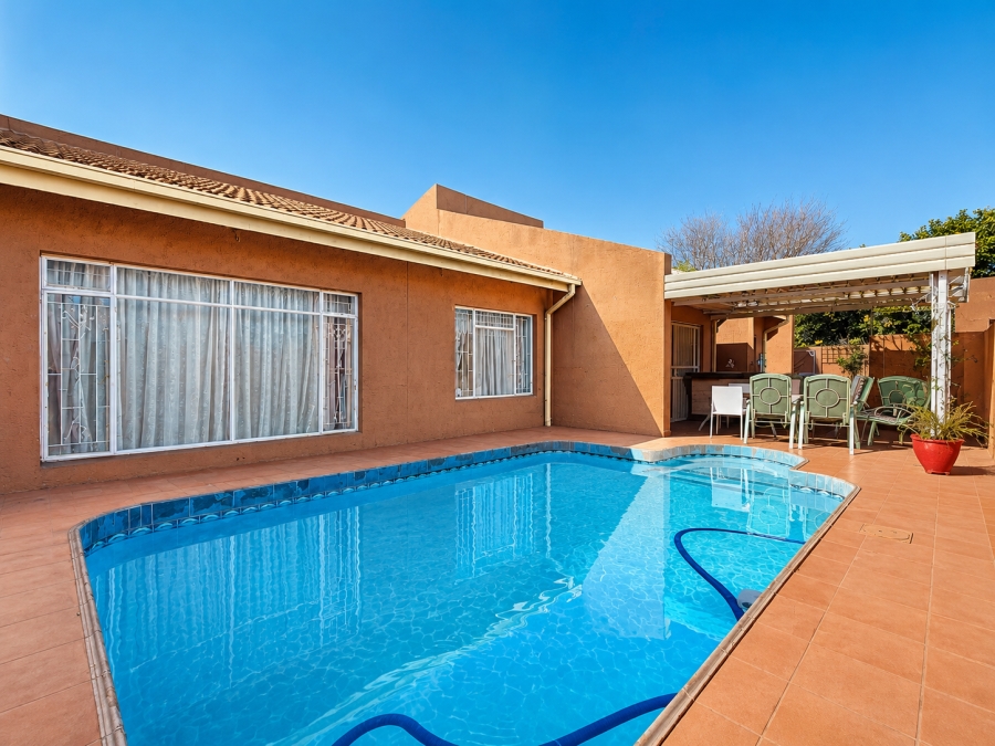 3 Bedroom Property for Sale in Three Rivers Gauteng