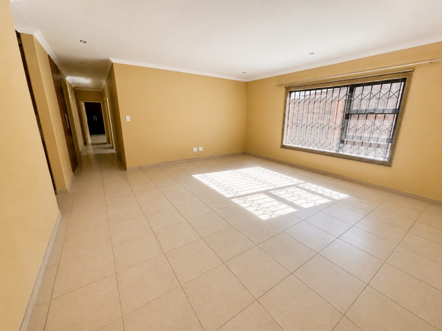 3 Bedroom Property for Sale in Rothdene Gauteng