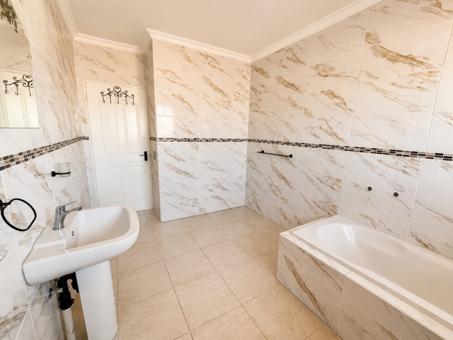3 Bedroom Property for Sale in Rothdene Gauteng