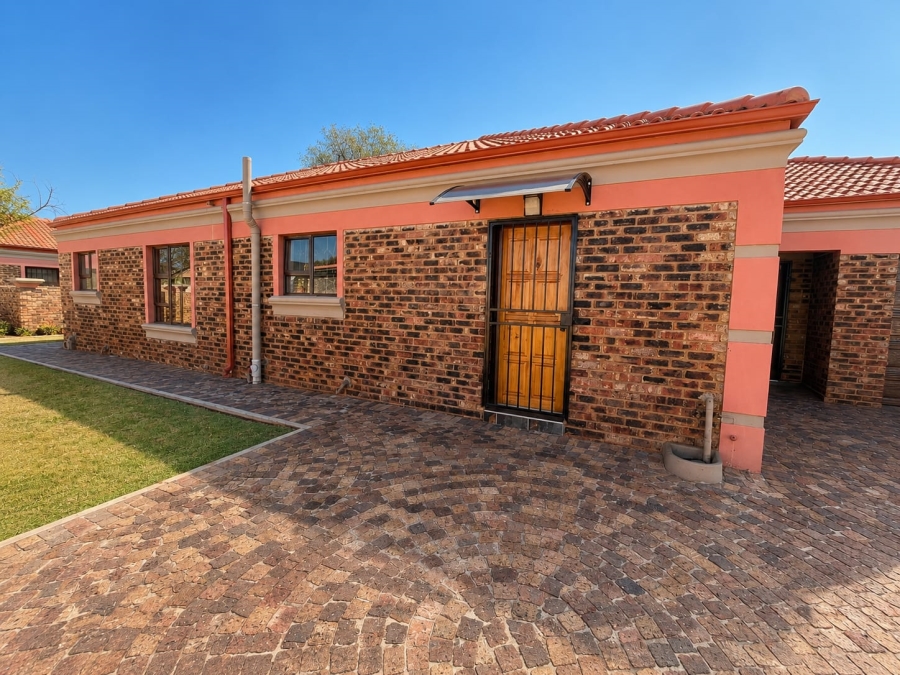 3 Bedroom Property for Sale in Rothdene Gauteng