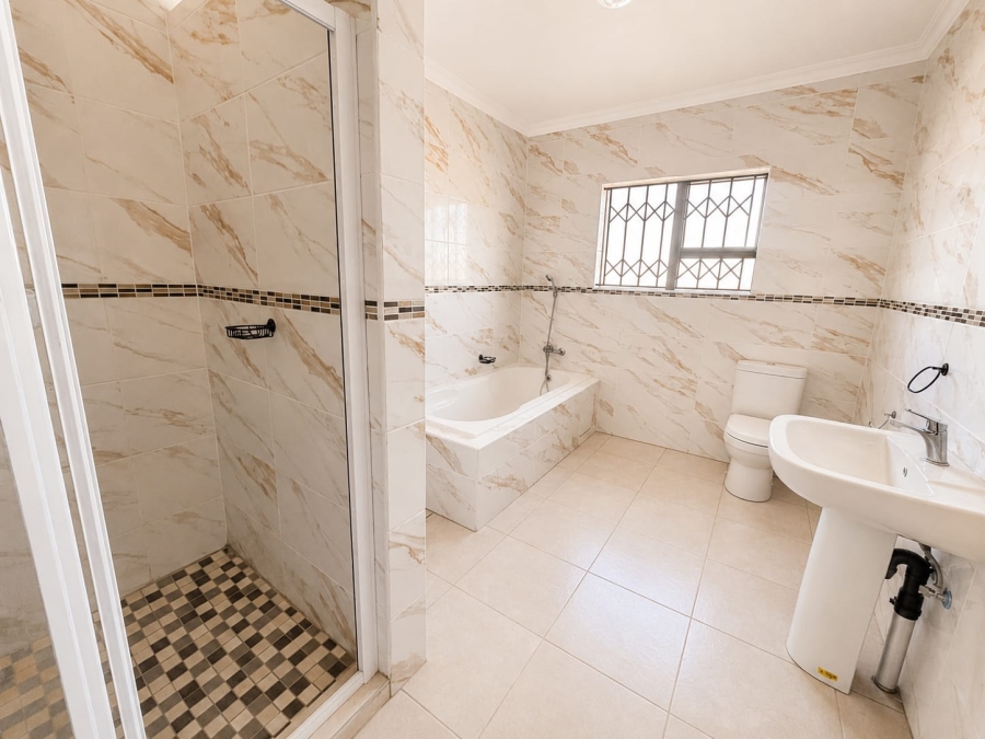3 Bedroom Property for Sale in Rothdene Gauteng