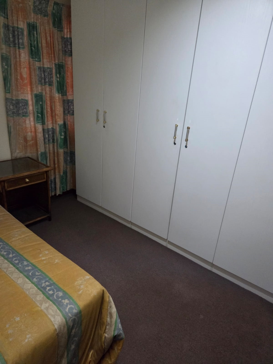 2 Bedroom Property for Sale in Groenkloof Gauteng