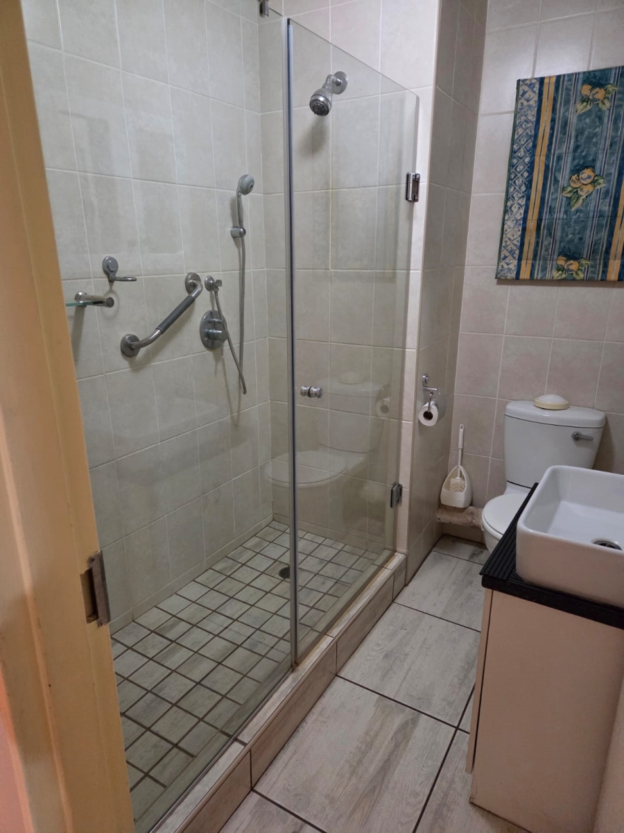 2 Bedroom Property for Sale in Groenkloof Gauteng