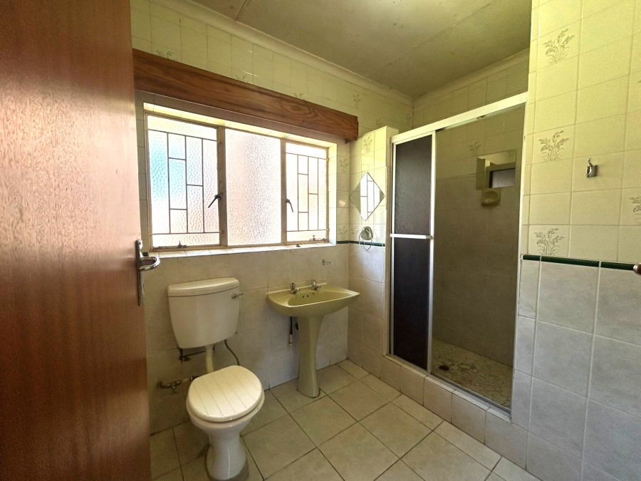 To Let 4 Bedroom Property for Rent in Vanderbijlpark CE 3 Gauteng