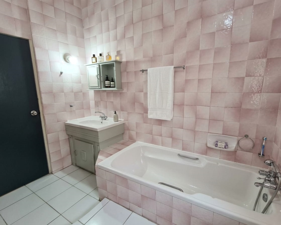 3 Bedroom Property for Sale in Three Rivers Gauteng