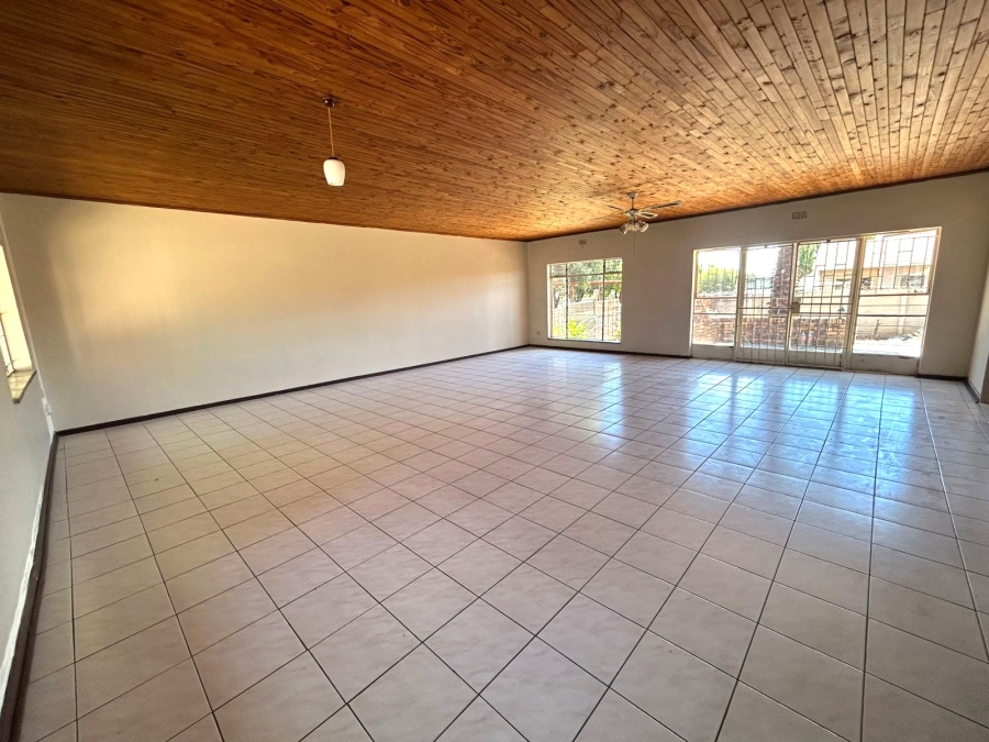 4 Bedroom Property for Sale in Vanderbijlpark CE 3 Gauteng