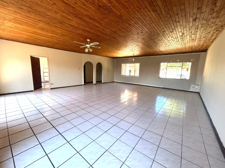 4 Bedroom Property for Sale in Vanderbijlpark CE 3 Gauteng