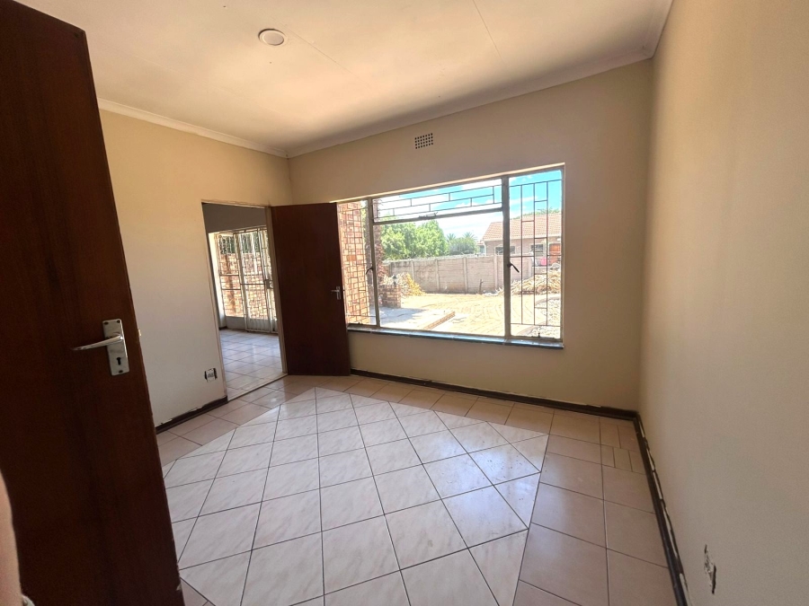 4 Bedroom Property for Sale in Vanderbijlpark CE 3 Gauteng