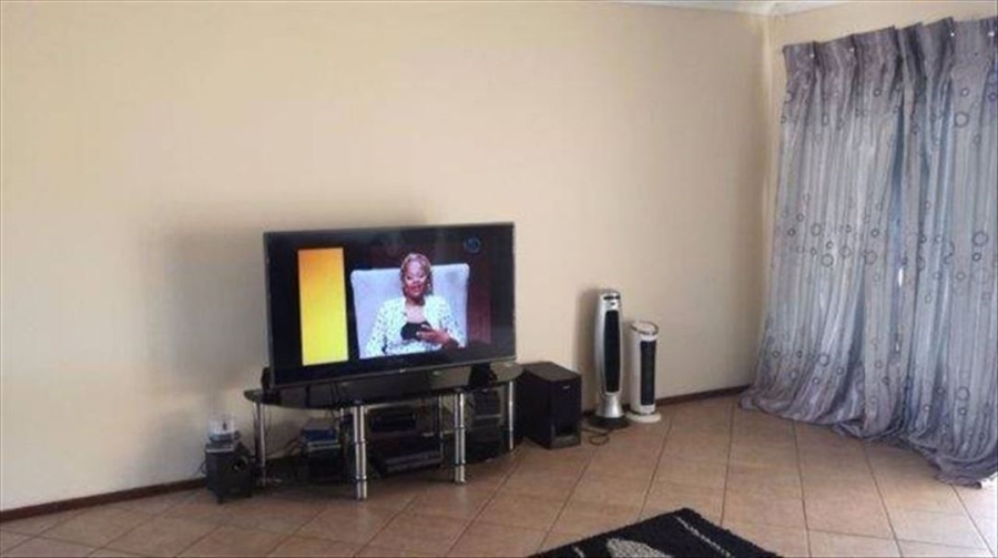 2 Bedroom Property for Sale in Norkem Park Gauteng