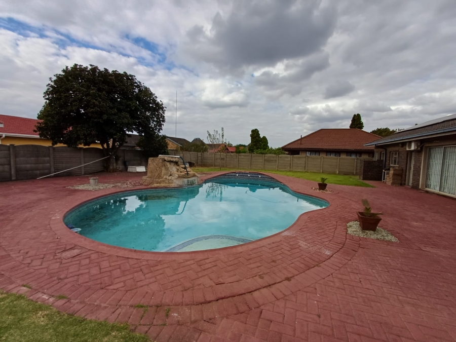 To Let 3 Bedroom Property for Rent in Vanderbijlpark SE 6 Gauteng