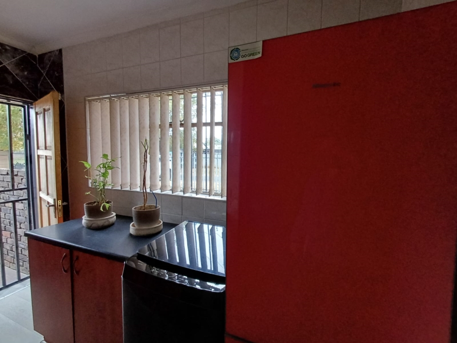 To Let 3 Bedroom Property for Rent in Vanderbijlpark SE 6 Gauteng