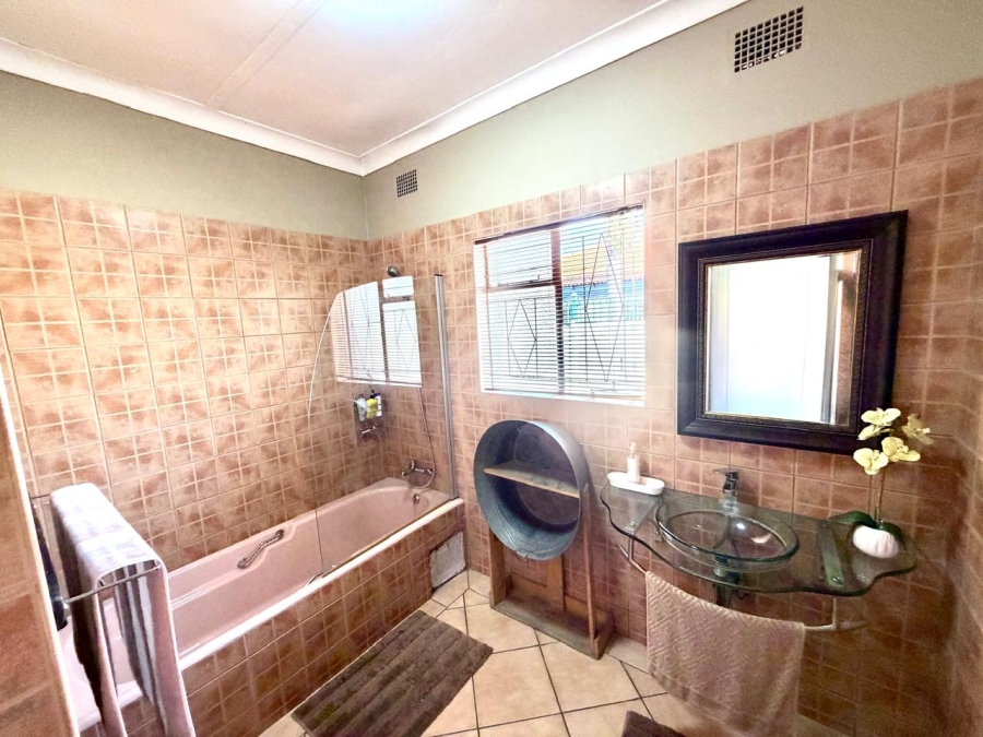 5 Bedroom Property for Sale in Capital Park Gauteng