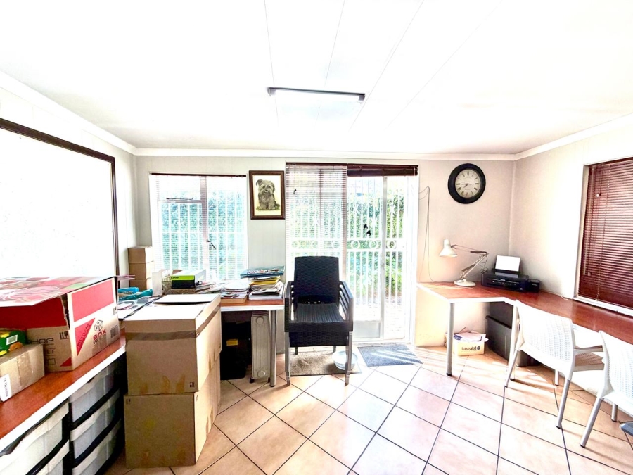 5 Bedroom Property for Sale in Capital Park Gauteng