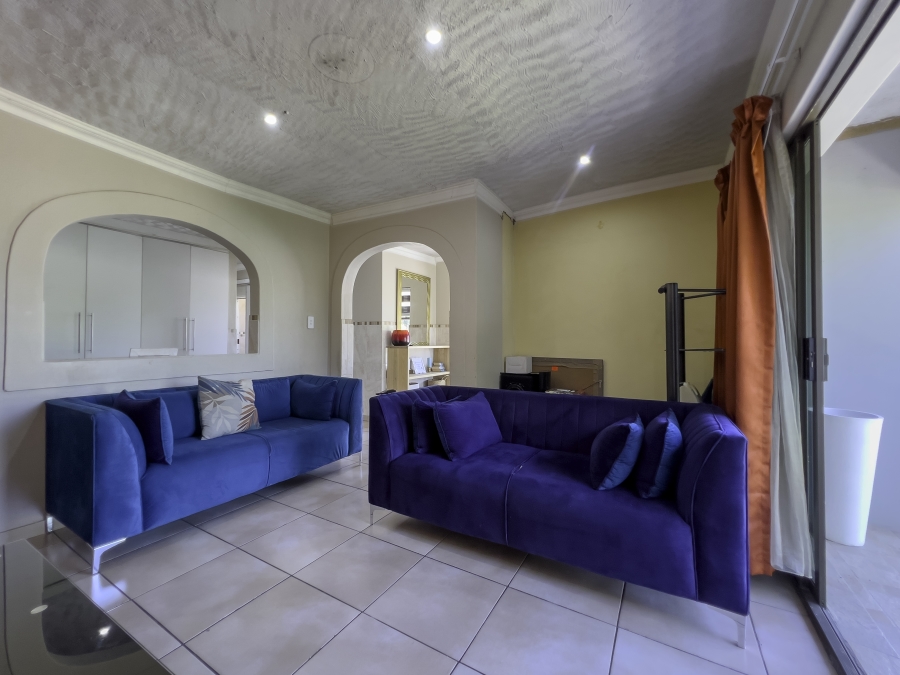 To Let 4 Bedroom Property for Rent in Chloorkop Gauteng