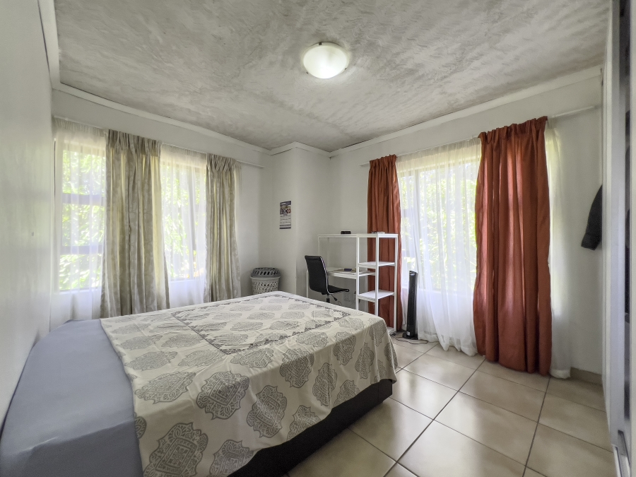 To Let 4 Bedroom Property for Rent in Chloorkop Gauteng
