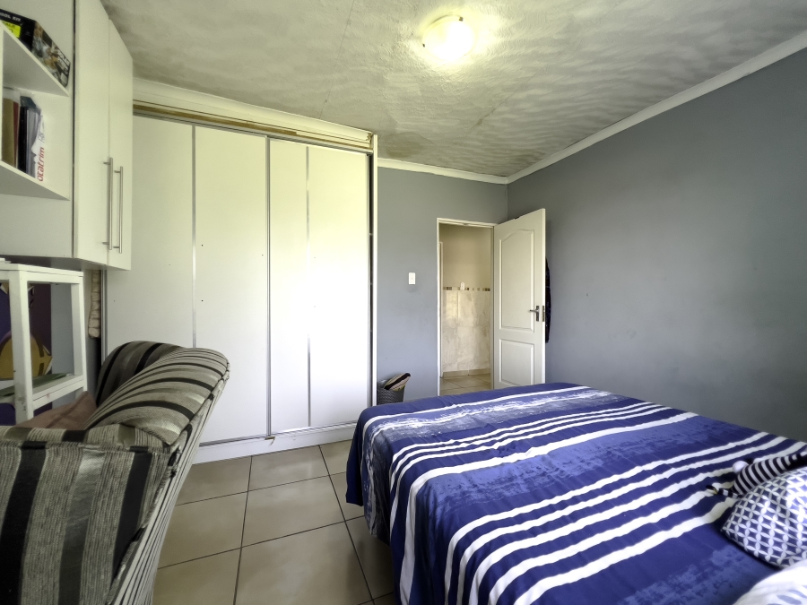 To Let 4 Bedroom Property for Rent in Chloorkop Gauteng