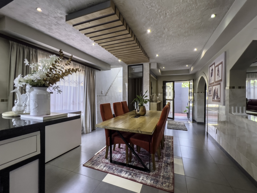 To Let 4 Bedroom Property for Rent in Chloorkop Gauteng