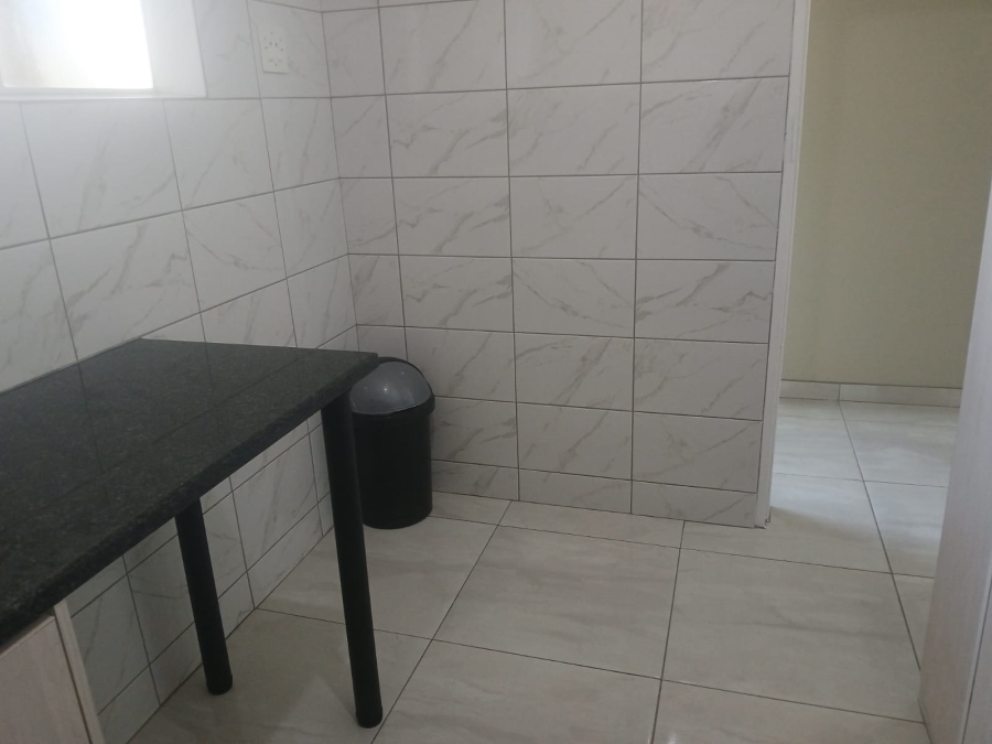 To Let 3 Bedroom Property for Rent in Bedford Gardens Gauteng
