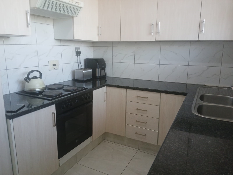 To Let 3 Bedroom Property for Rent in Bedford Gardens Gauteng