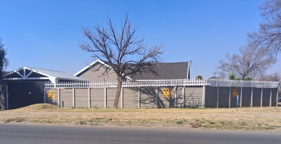 3 Bedroom Property for Sale in Dinwiddie Gauteng