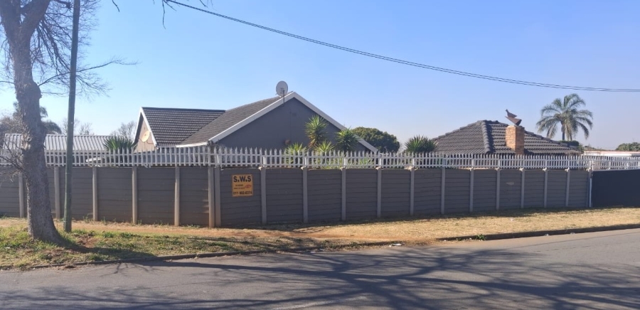 3 Bedroom Property for Sale in Dinwiddie Gauteng