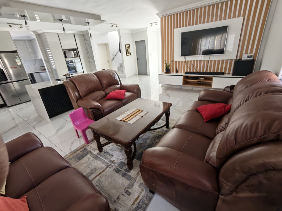 4 Bedroom Property for Sale in Magaliesberg Country Estate Gauteng
