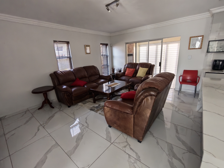 4 Bedroom Property for Sale in Magaliesberg Country Estate Gauteng