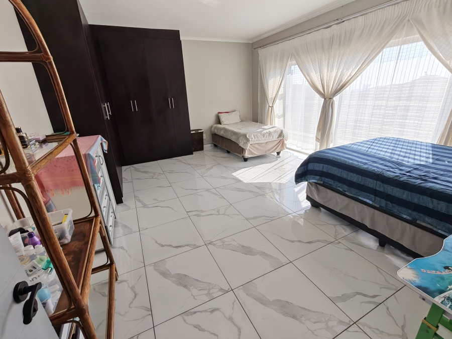 4 Bedroom Property for Sale in Magaliesberg Country Estate Gauteng