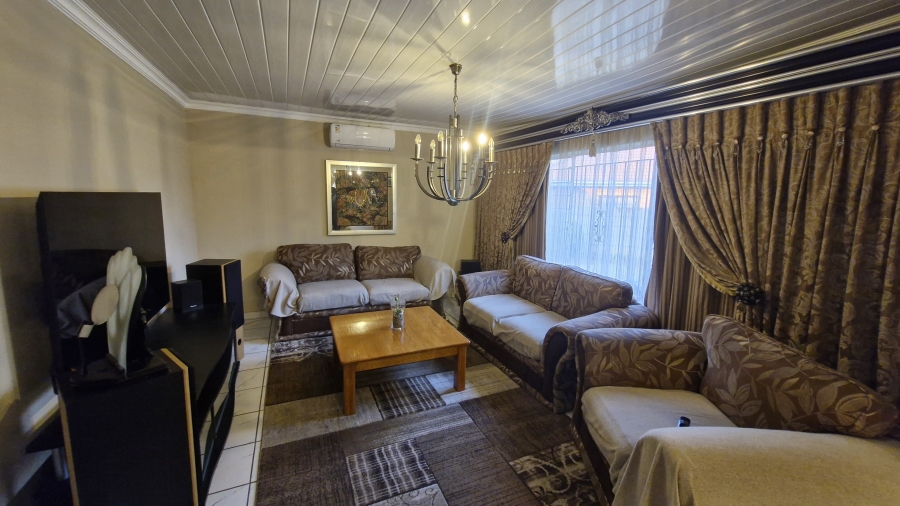 4 Bedroom Property for Sale in Dalpark Gauteng