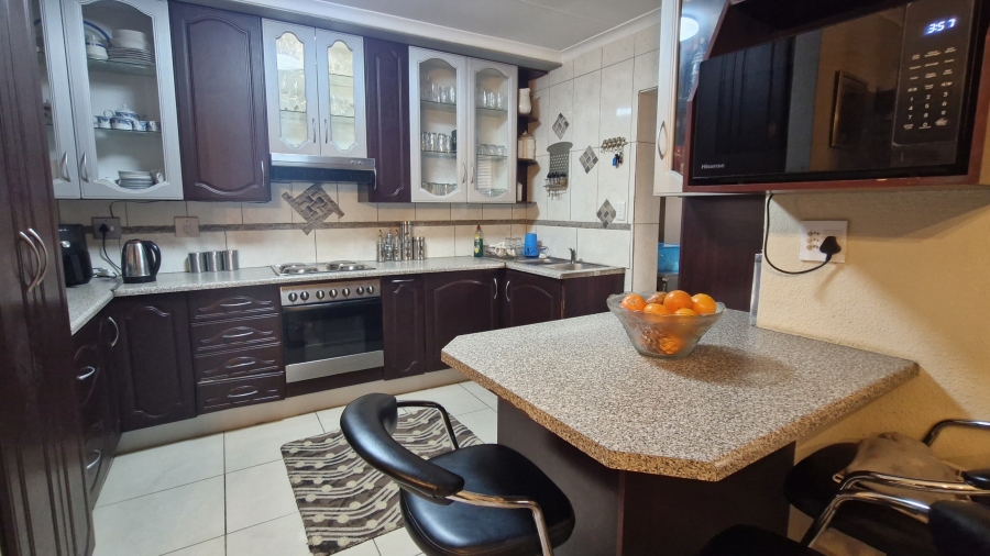 4 Bedroom Property for Sale in Dalpark Gauteng