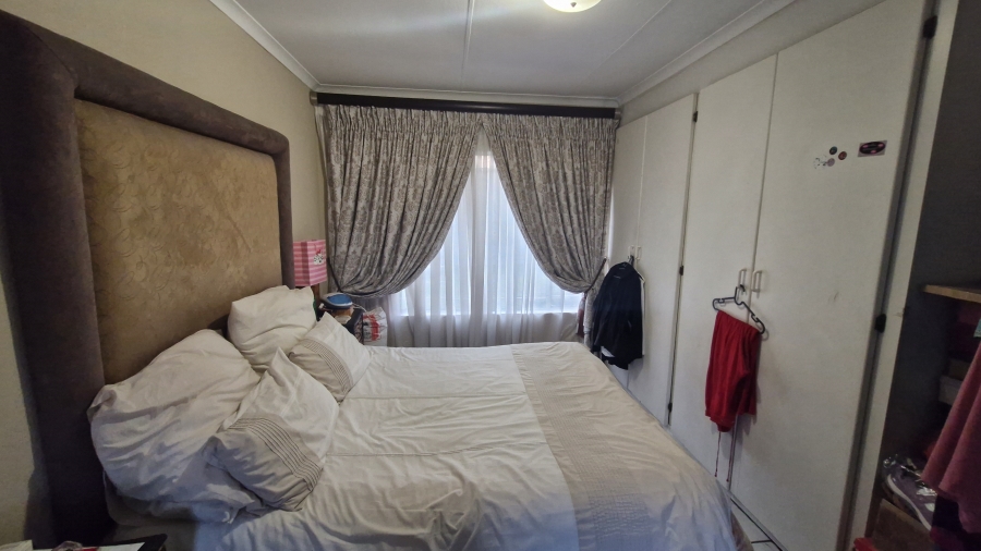 4 Bedroom Property for Sale in Dalpark Gauteng
