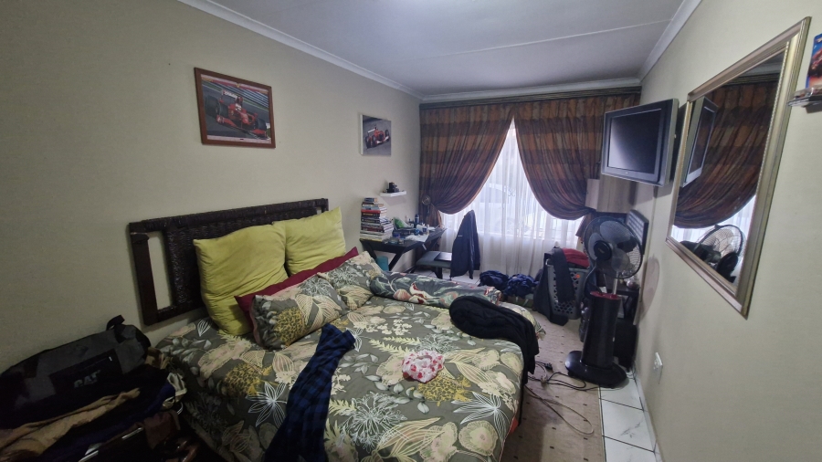 4 Bedroom Property for Sale in Dalpark Gauteng