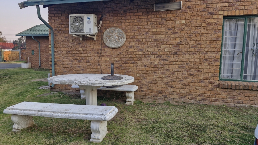 4 Bedroom Property for Sale in Dalpark Gauteng
