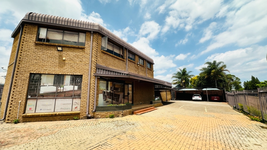 To Let Commercial Property for Rent in Hennopspark Gauteng