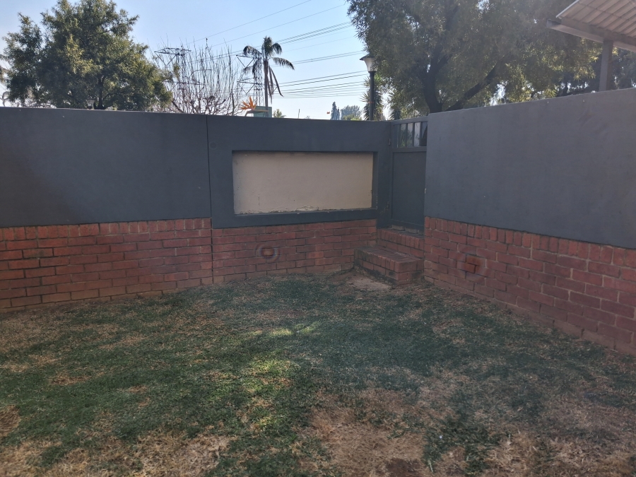 1 Bedroom Property for Sale in Eden Glen Gauteng