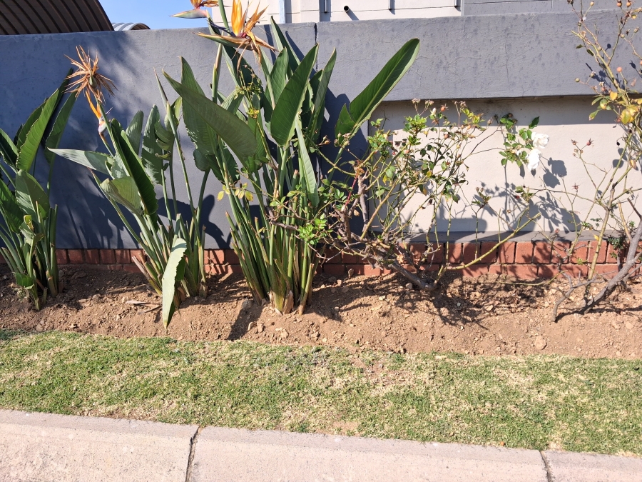 1 Bedroom Property for Sale in Eden Glen Gauteng