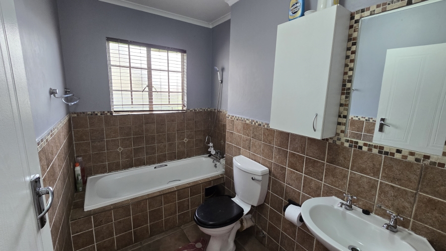 3 Bedroom Property for Sale in Castleview Gauteng