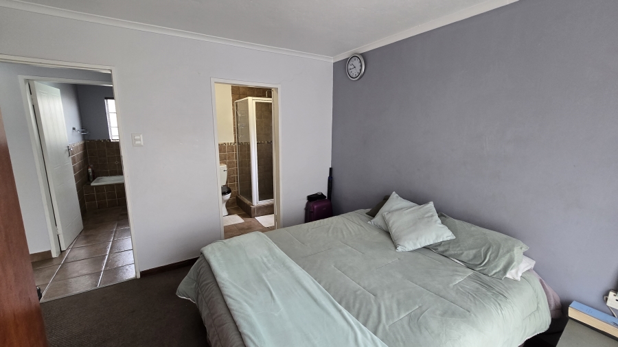 3 Bedroom Property for Sale in Castleview Gauteng