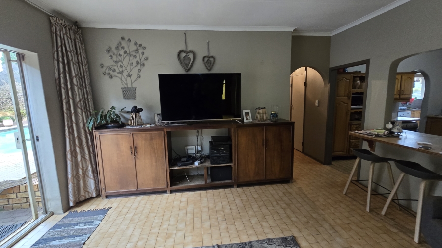 4 Bedroom Property for Sale in Albemarle Gauteng