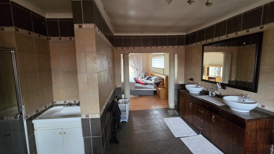 4 Bedroom Property for Sale in Albemarle Gauteng
