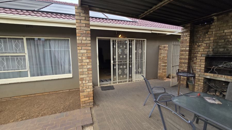 4 Bedroom Property for Sale in Albemarle Gauteng