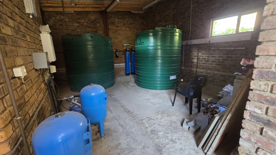6 Bedroom Property for Sale in Winchester Hills Gauteng