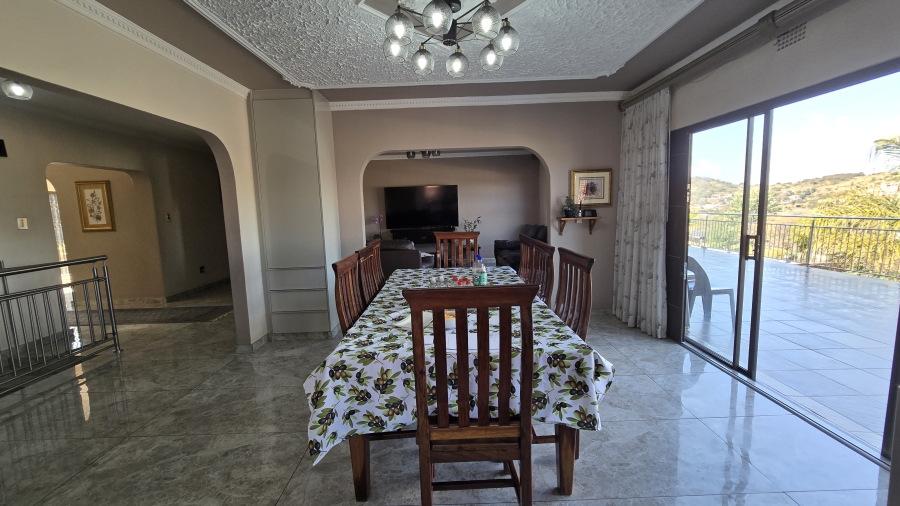 6 Bedroom Property for Sale in Winchester Hills Gauteng