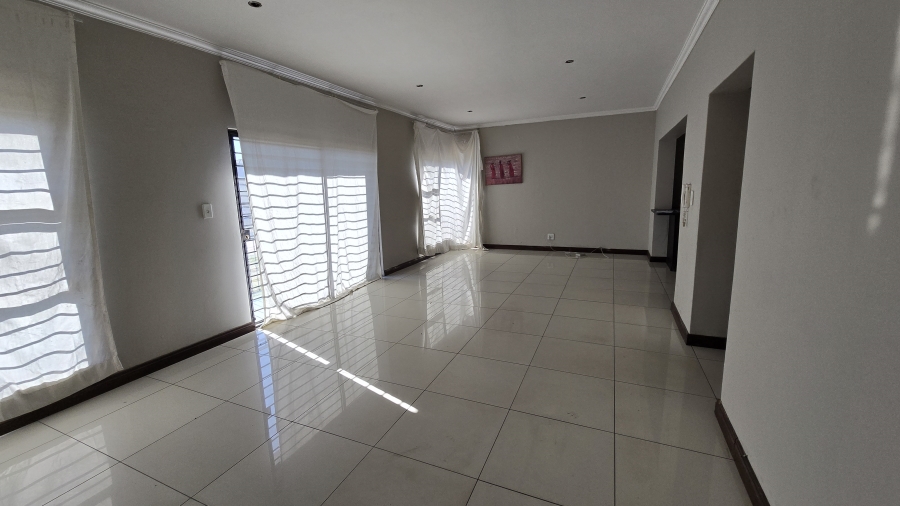 12 Bedroom Property for Sale in Winchester Hills Gauteng