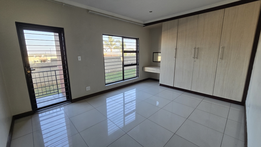12 Bedroom Property for Sale in Winchester Hills Gauteng